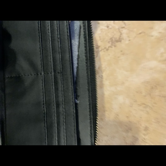 Sparkly Gold Wallet - Picture 4 of 4